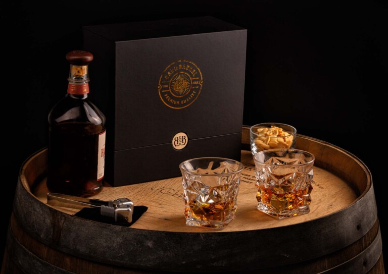 Bar&Barrel Whisky Cup Duos detailed over barrel - Lifestyle photo for advertising and amazon