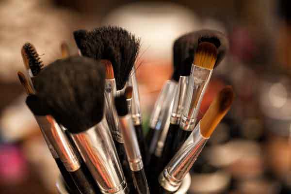 Brushes fo Makeup as part of headshot studio session